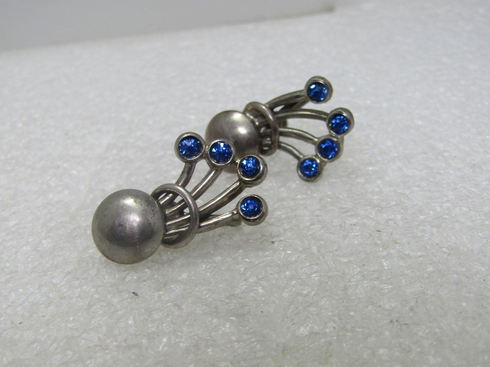 Vintage Sterling Blue Rhinestone Comet-Like Earrings, Screwback, 1940's-1950's - 3