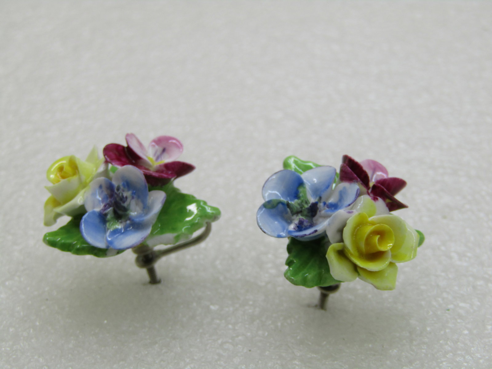 Vintage Porcelain Floral Earrings, Screw Back, 1970's - 6