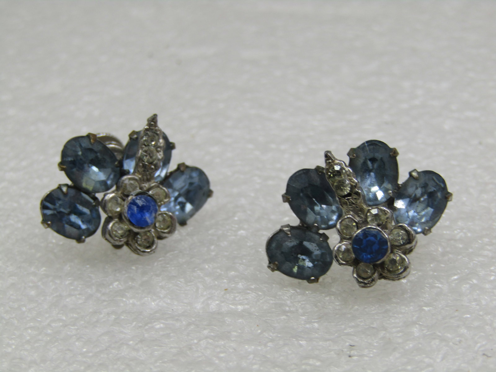Vintage Art Deco Rhinestone & Floral Earrings, Screwback, 1930's-1940's - 3
