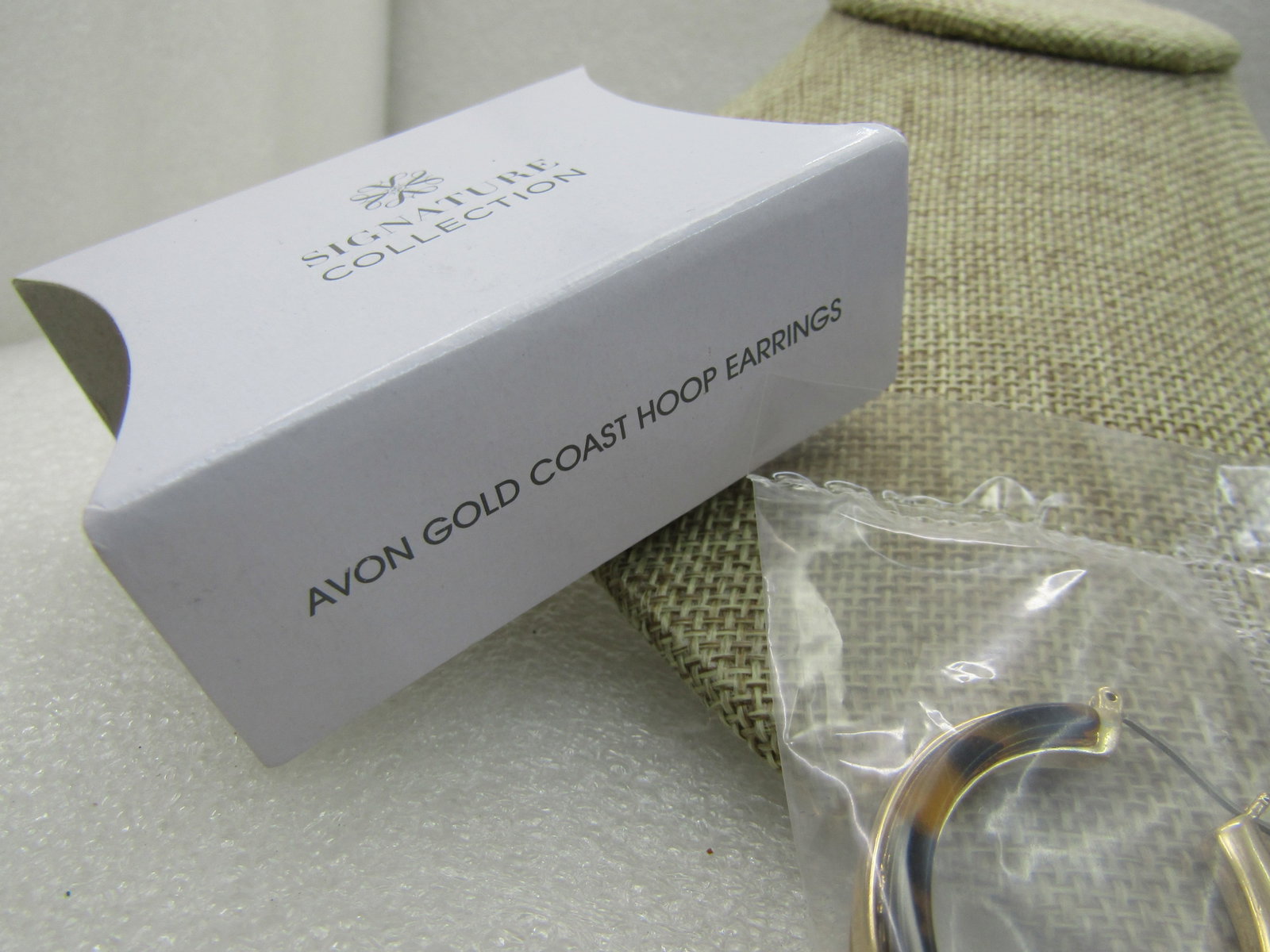 Avon Gold Tone Pierced Hoop Earrings, Faux Tortoiseshell, New in Box, Unworn - 3