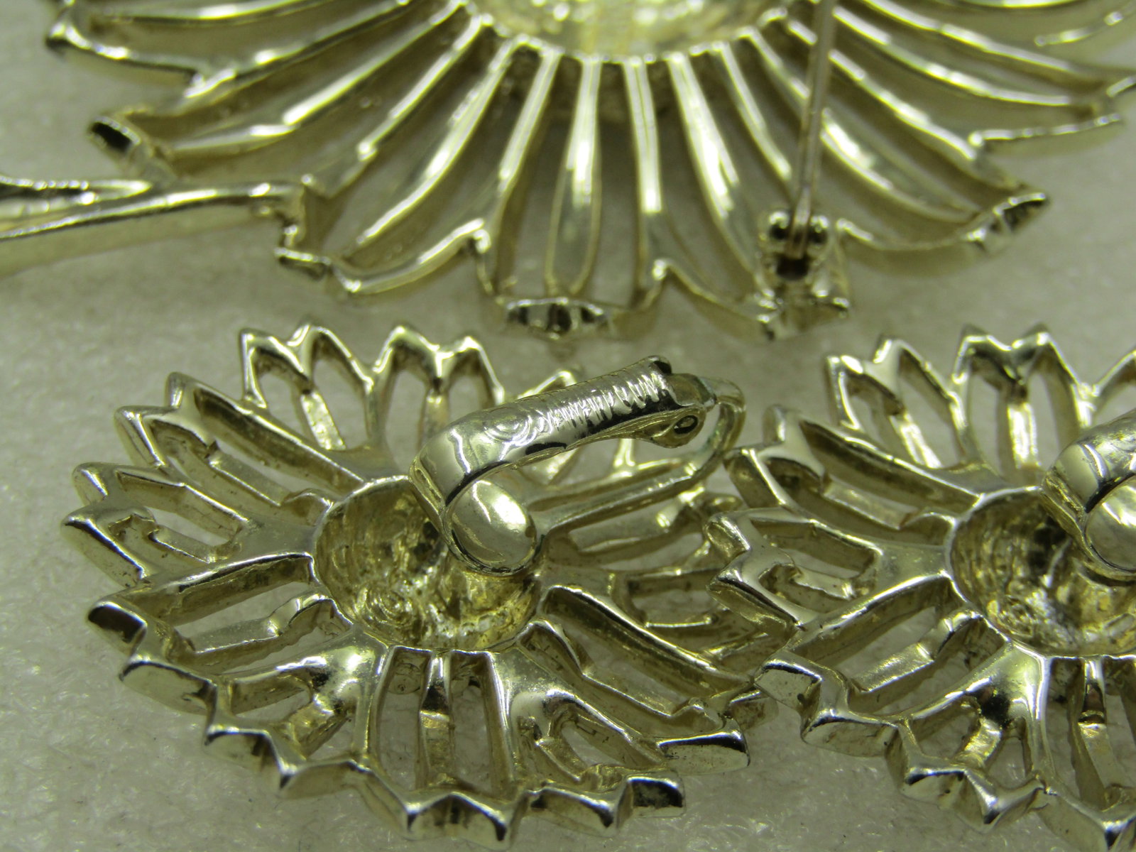 Vintage Sunflower Brooch & Earrings Set, Clip, Sarah Coventry - 6