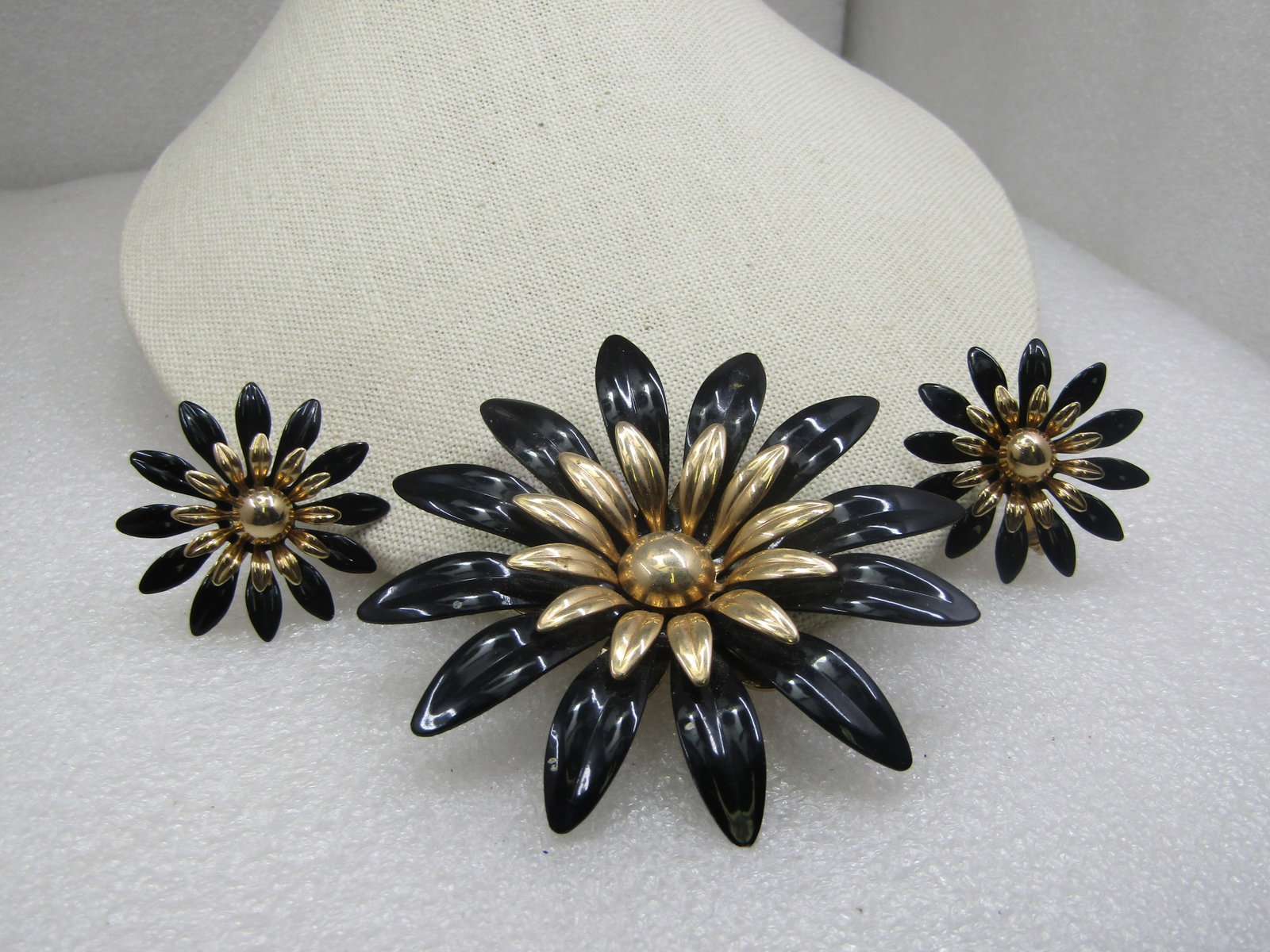 Vintage Black & Gold Floral Brooch & Earrings Set, 1970's, Signed - 2