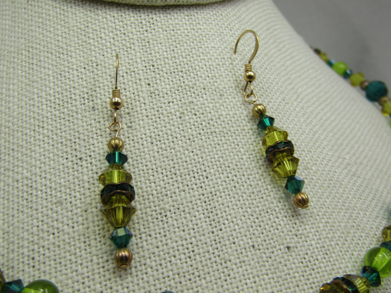 Vintage Beaded Necklace, Bracelet, Earrings Set. Green & Yellow Crystal & Glass - 4
