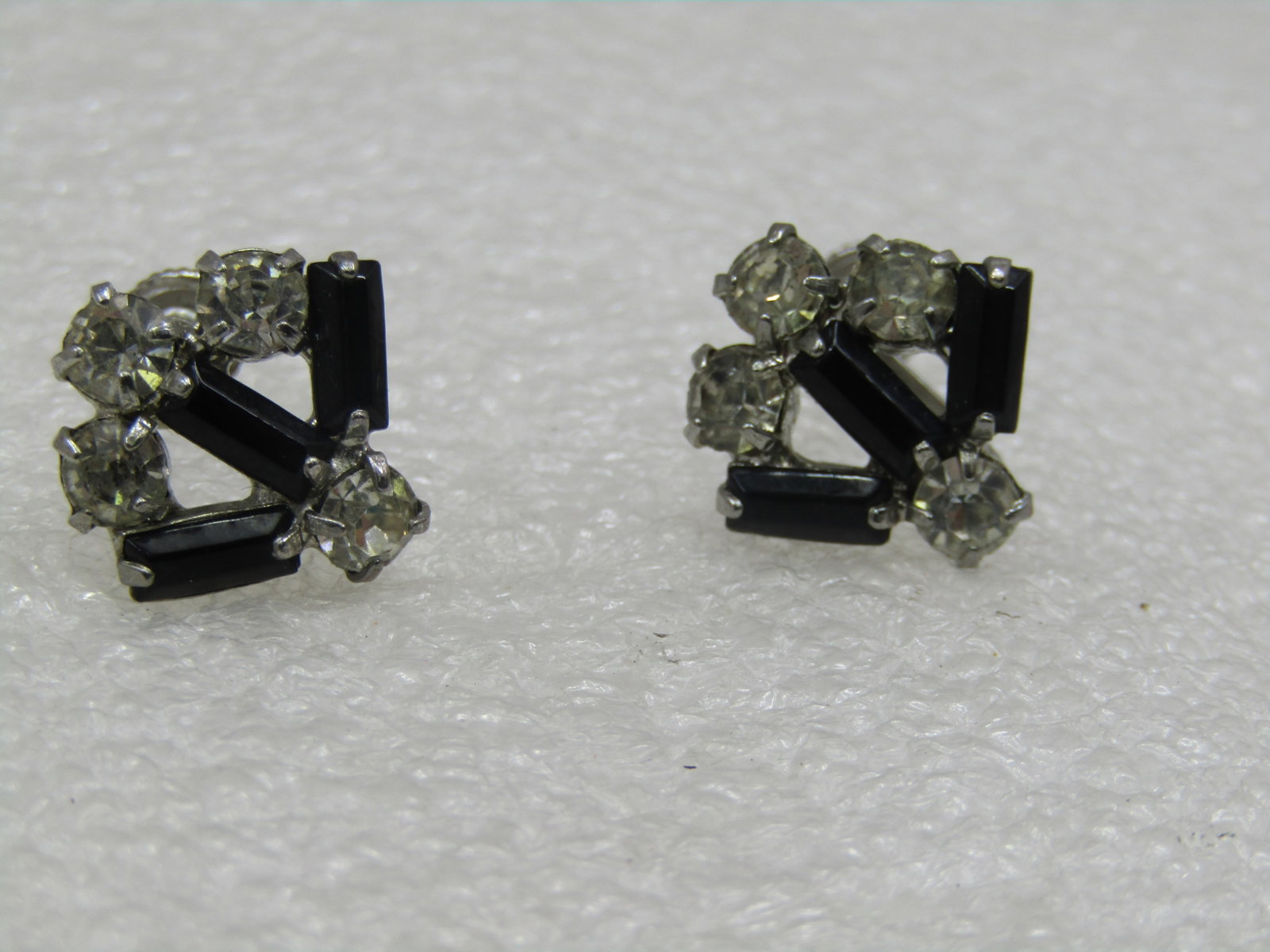 Vintage Black & Clear Art Deco Rhinestone Earrings, Screwback - 2
