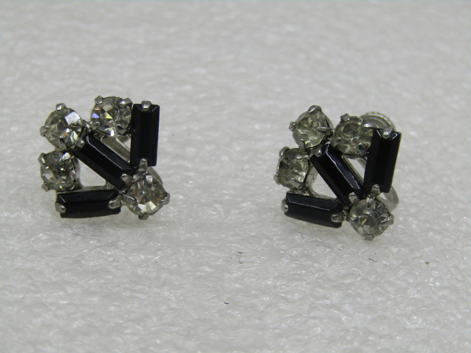 Vintage Black & Clear Art Deco Rhinestone Earrings, Screwback - 3