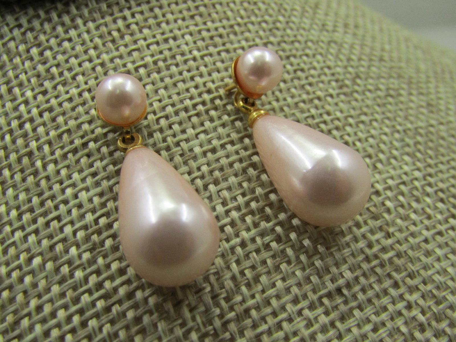Vintage Pink Pearly Stud & Drop Earrings - 2