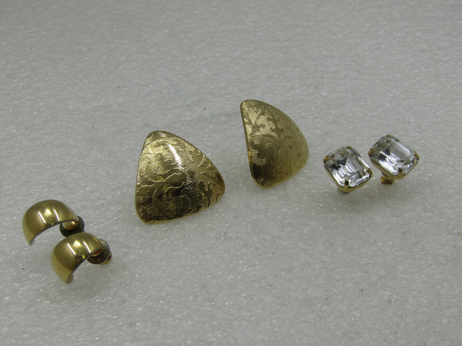 Vintage 3 Pair of Pierced Earrings, Gold Tone, 1980's-1990's - 3