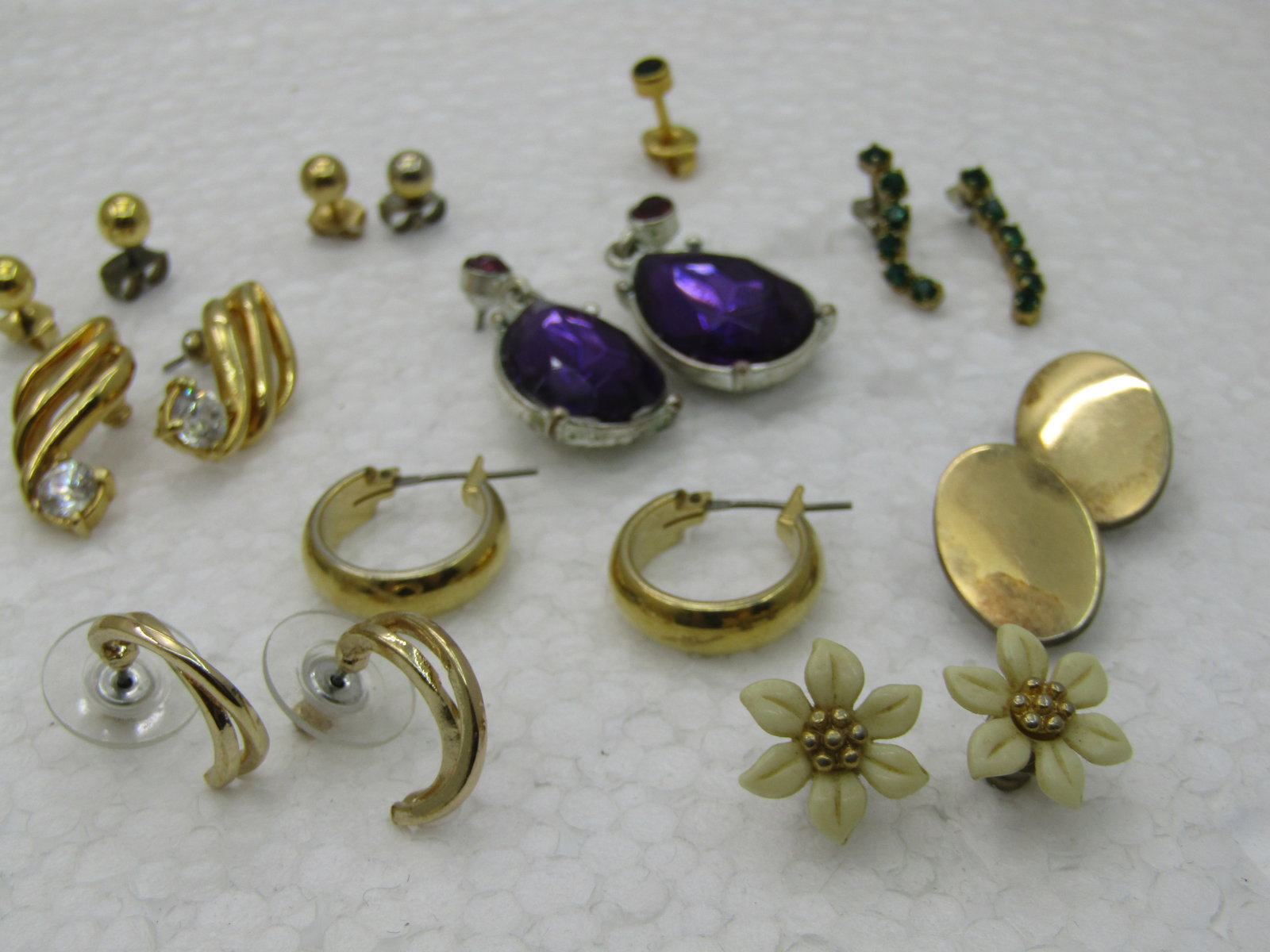 9 Pierced Earrings Pairs, 1 Single Earrings, Hoops, Studs, + - 5