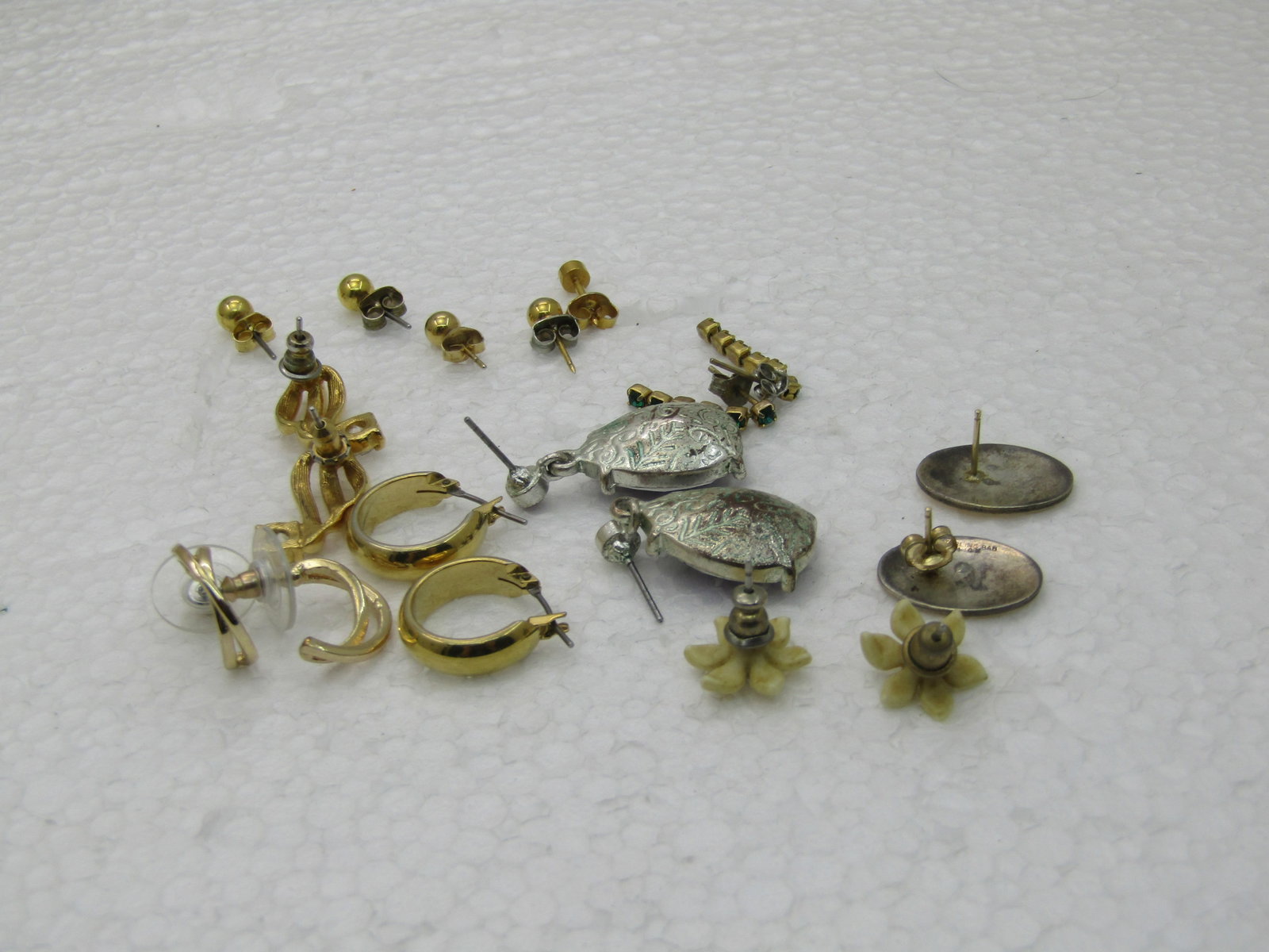 9 Pierced Earrings Pairs, 1 Single Earrings, Hoops, Studs, + - 6