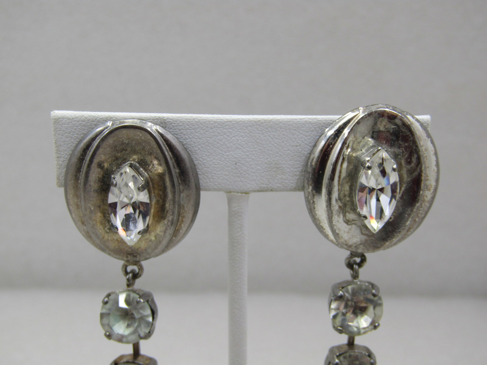 Vintage Art Deco Long Rhinestone Earrings, Clip, 1960's - 3