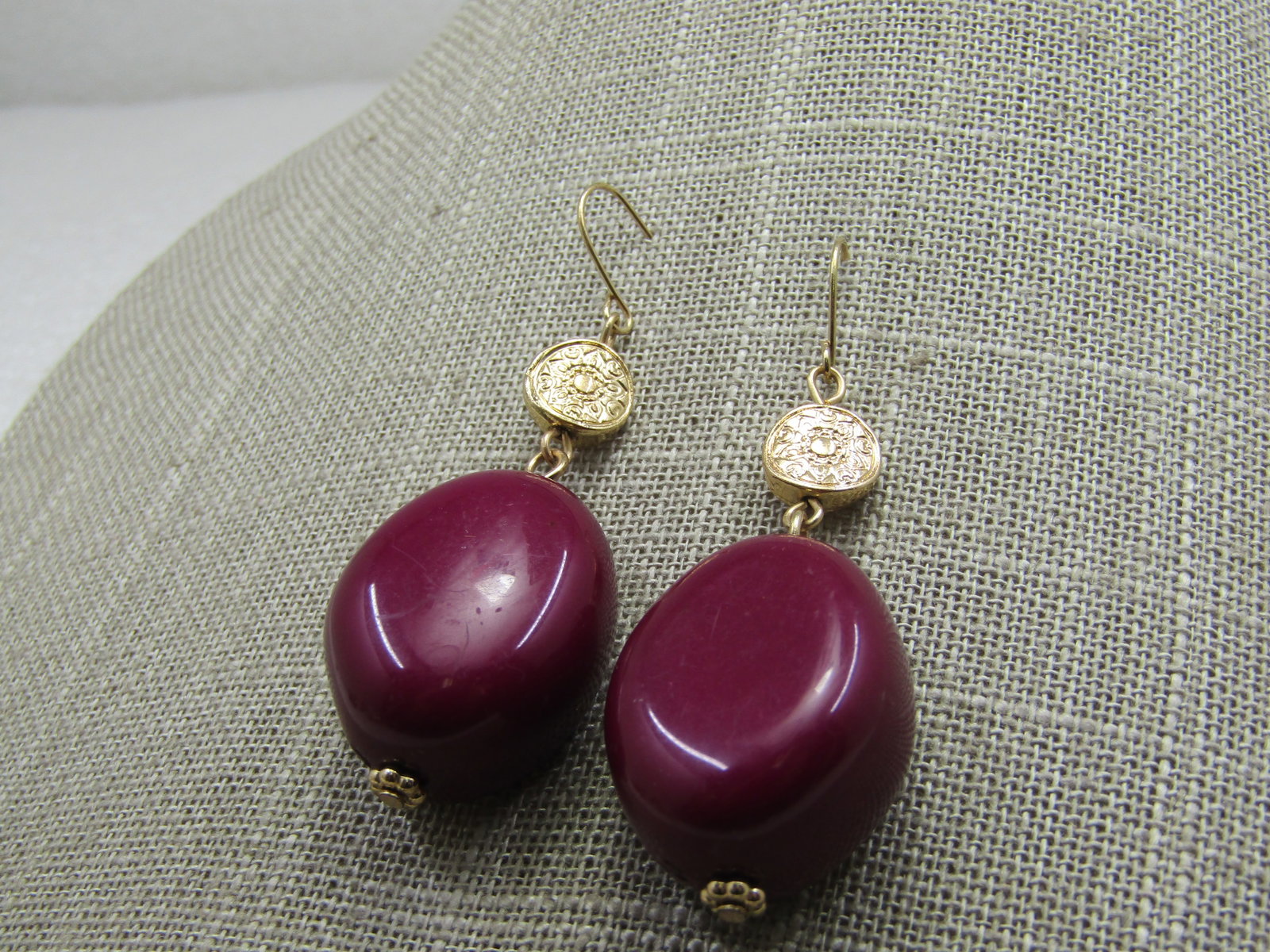 Vintage Erica Lyons Faux Coin Purple Drop Earrings, Pierced, 2.25" - 4