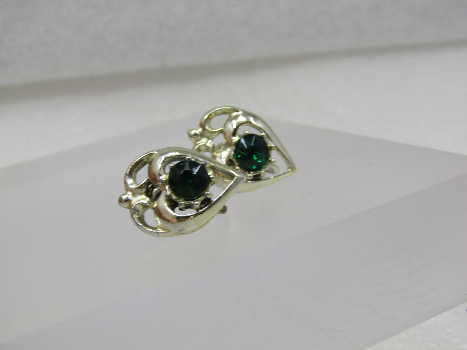 Vintage Green Rhinestone Leaf Earrings, Screwback, 1940's-1960's - 3