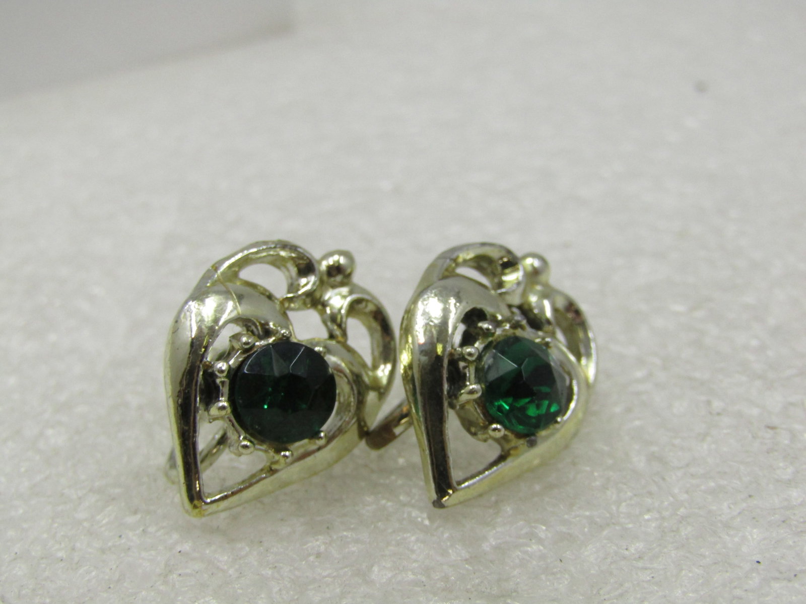 Vintage Green Rhinestone Leaf Earrings, Screwback, 1940's-1960's - 4