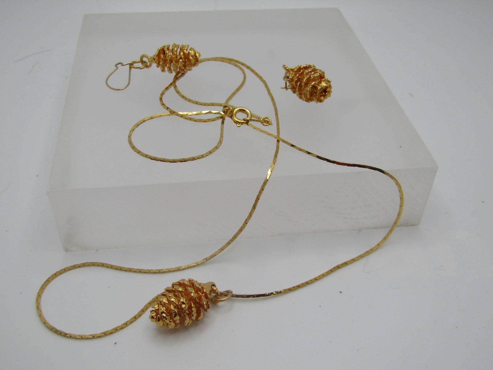Vintage Pinecone Necklace & Earrings Set, Pierced, 22", 1970's-1980's - 5
