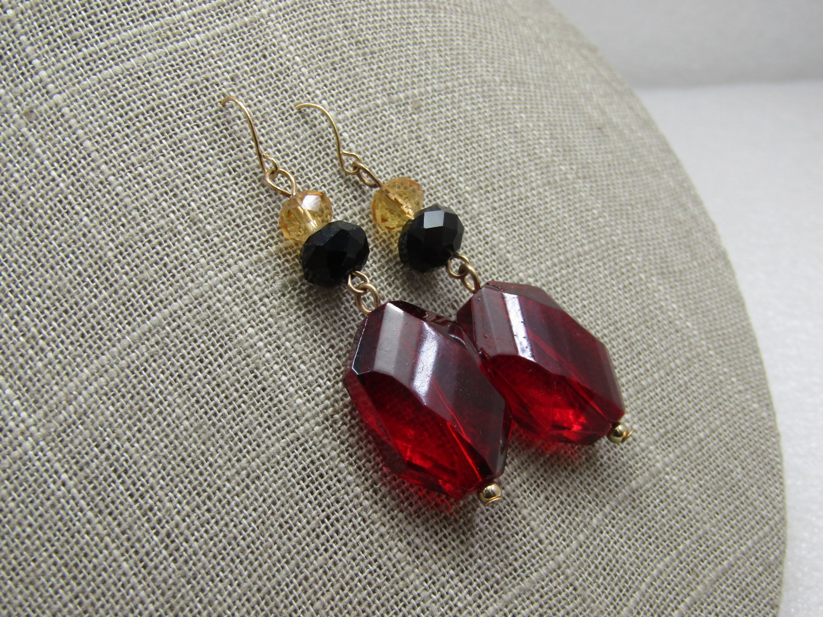 Vintage Erica Lyons Red & Black Drop Earrings, Pierced. 2-3/8" - 2