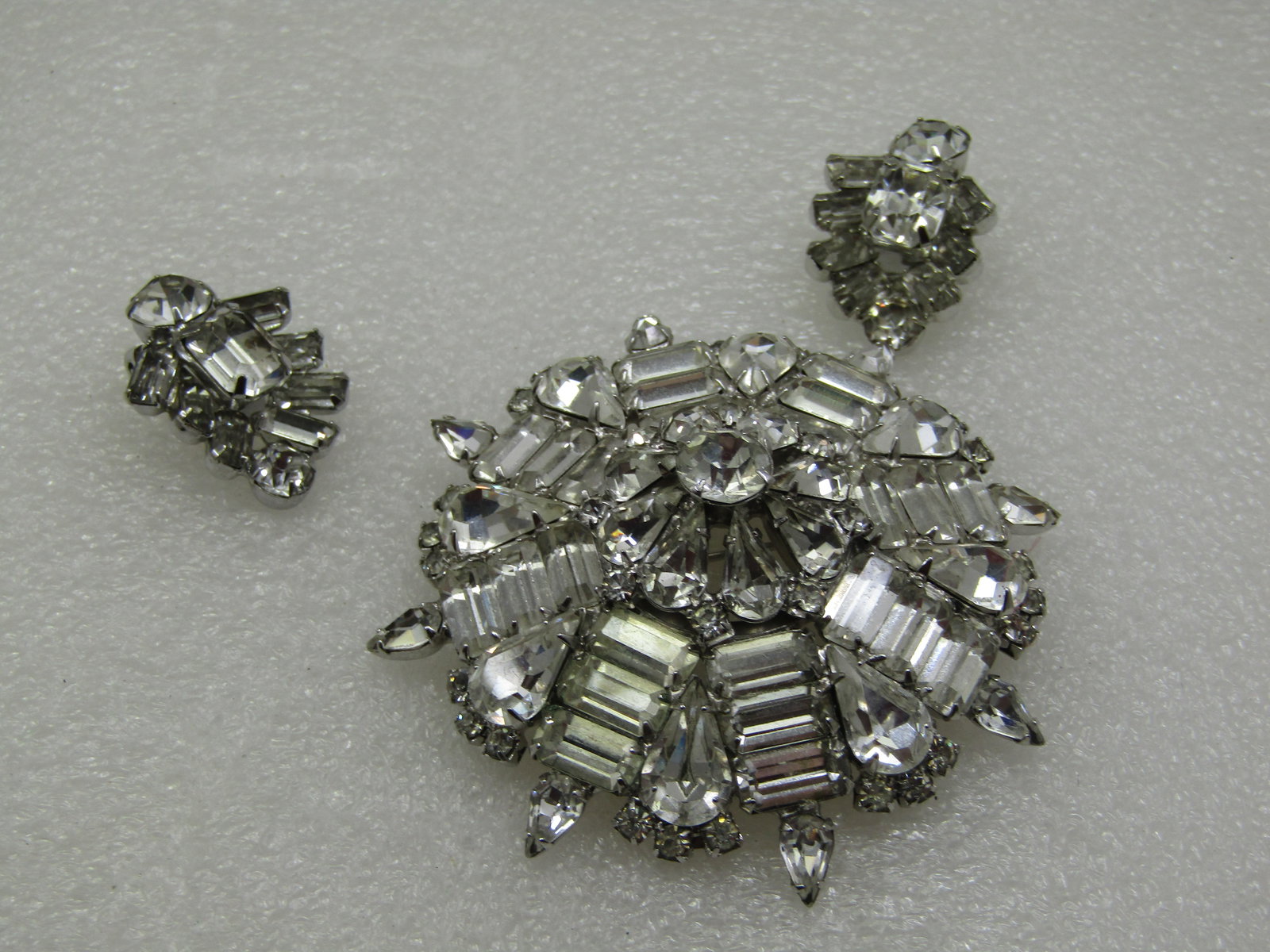 Vintage Rhinestone Brooch & Earrings Set, Clip, Silver Tone - 5