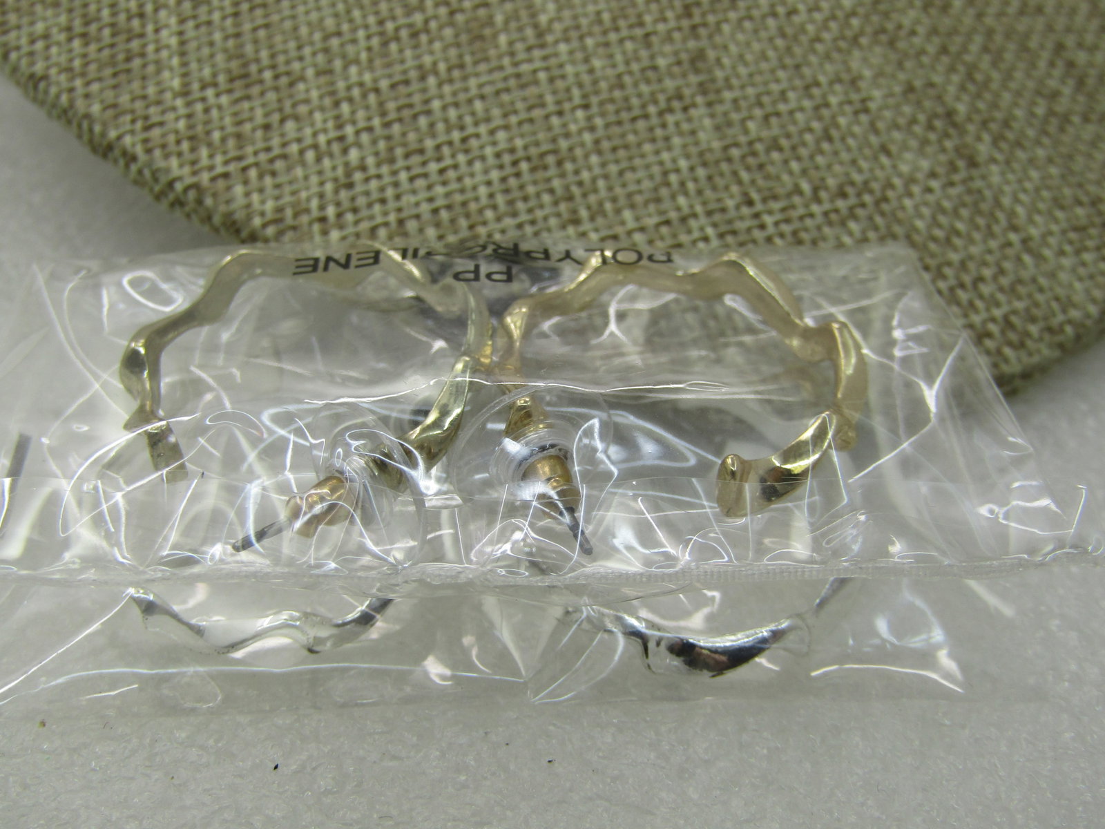 Vintage Avon Hoop Earrings , 2Pr, Pierced, New in Box. - 5