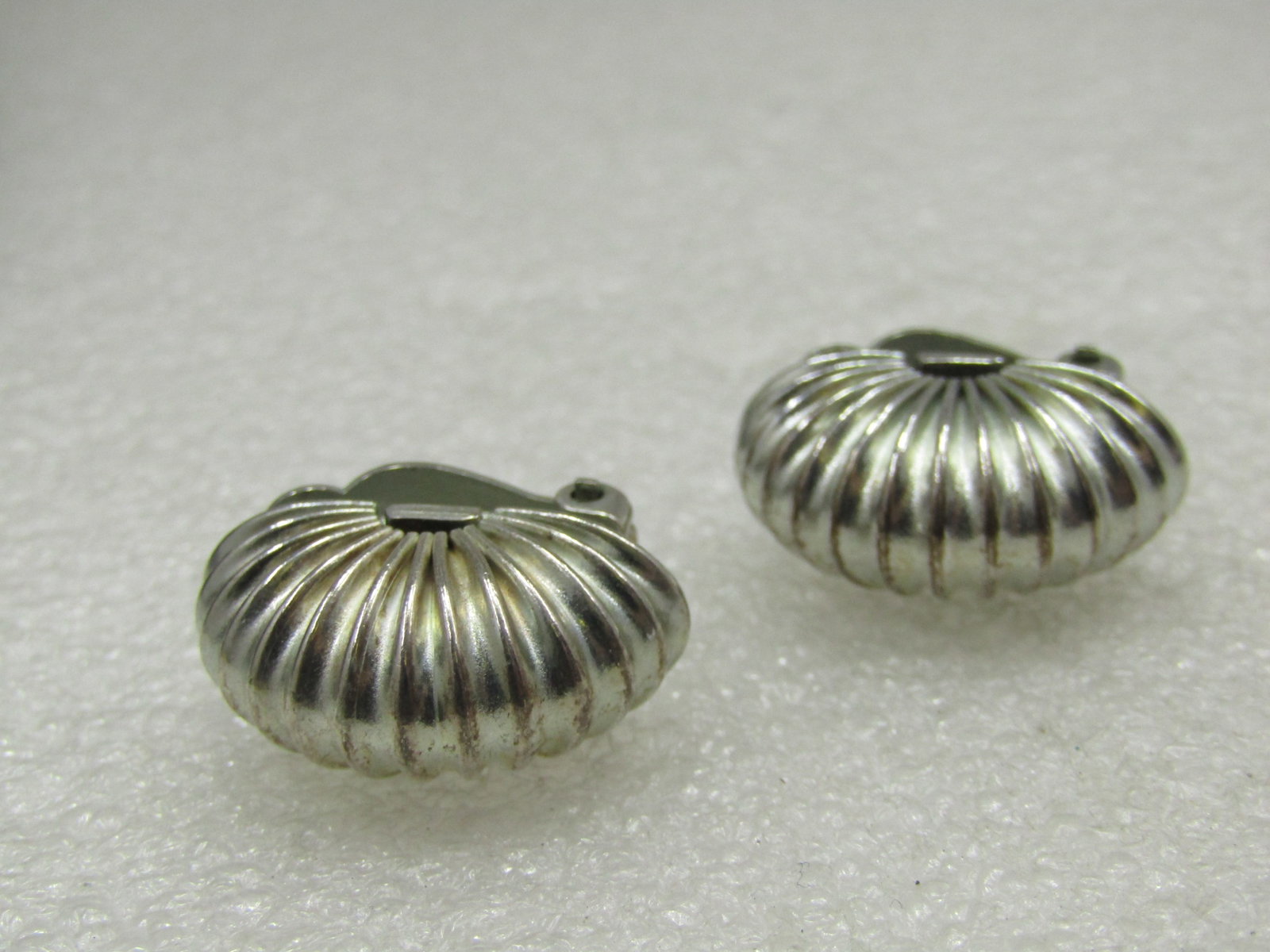 Vintage Gay Boyer Accordian Clip Earrings, Silver Tone, 1980's - 6