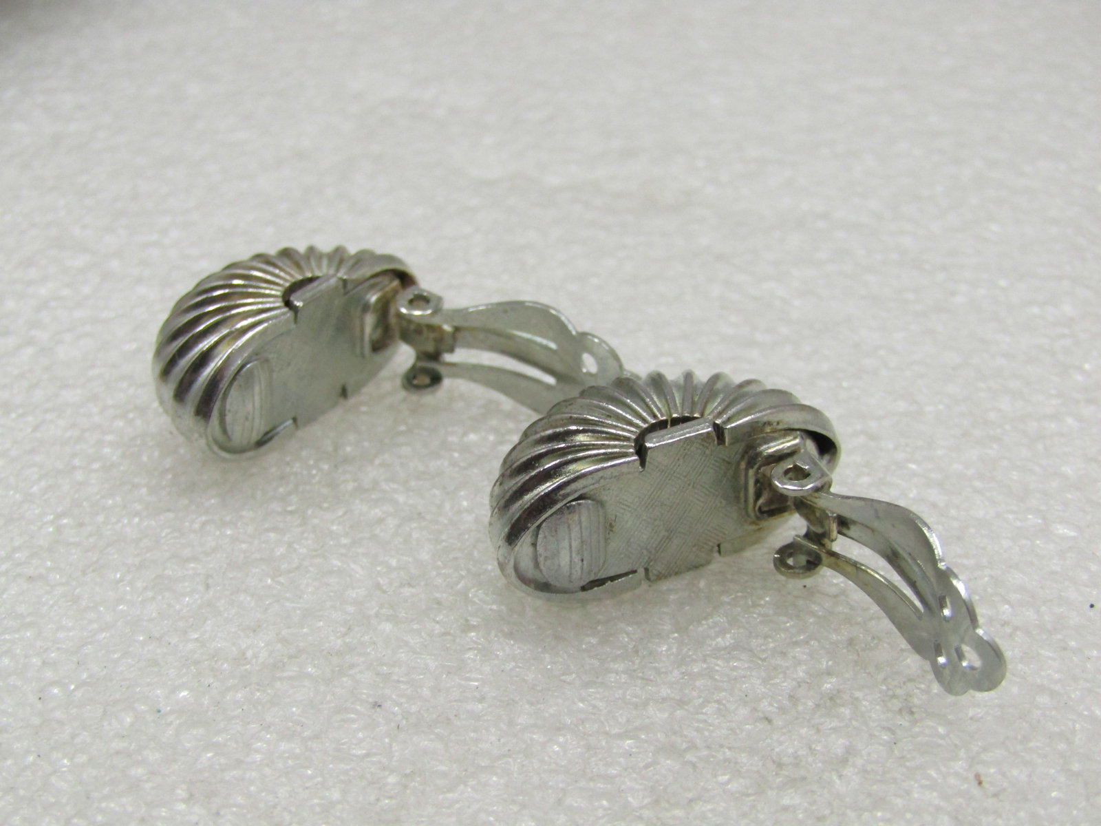 Vintage Gay Boyer Accordian Clip Earrings, Silver Tone, 1980's - 7