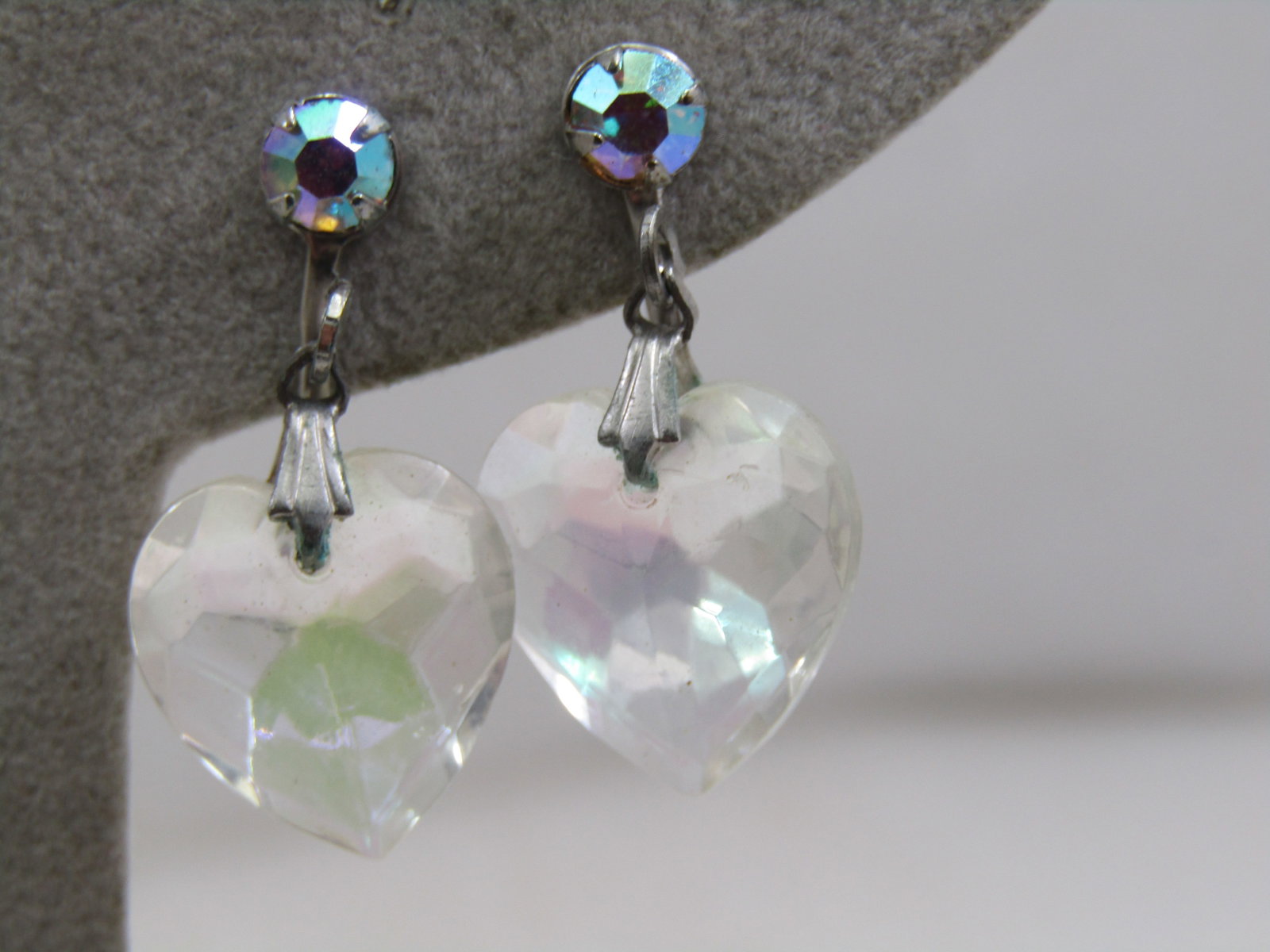 Vintage Aurora Boralis Crystal Heart Dangle Earrings, Screw Back - 2