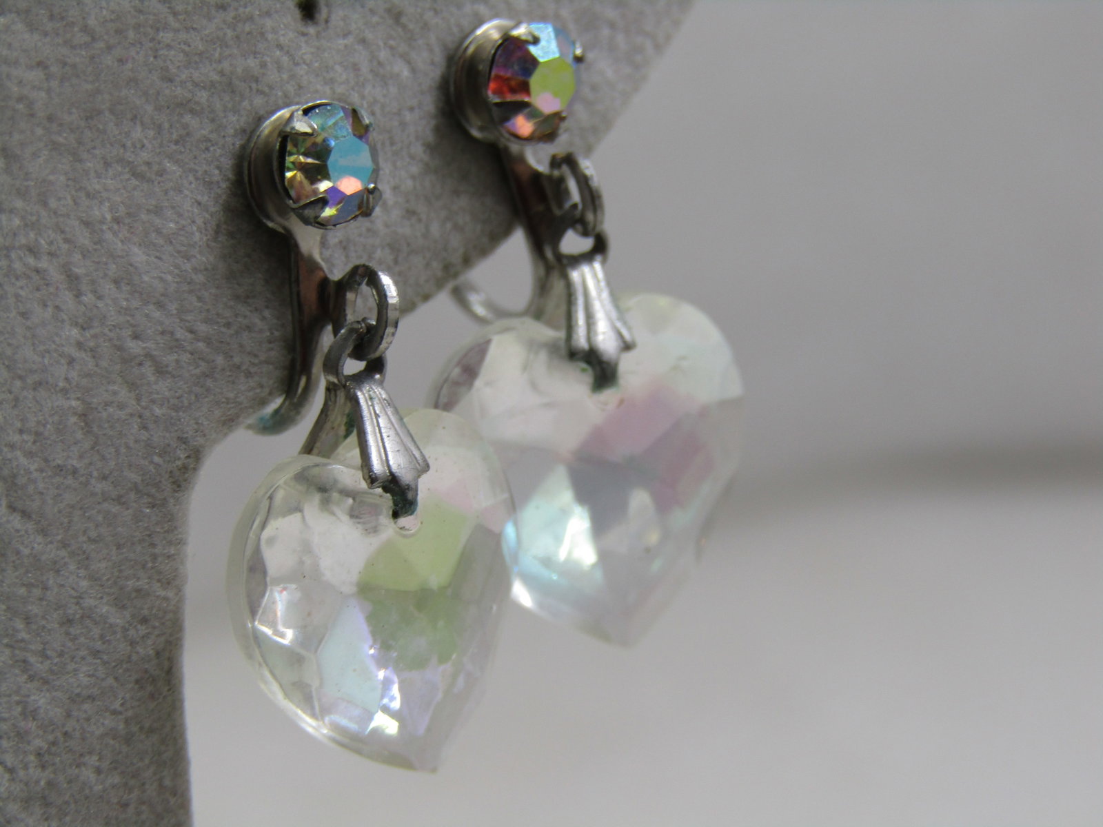 Vintage Aurora Boralis Crystal Heart Dangle Earrings, Screw Back - 3