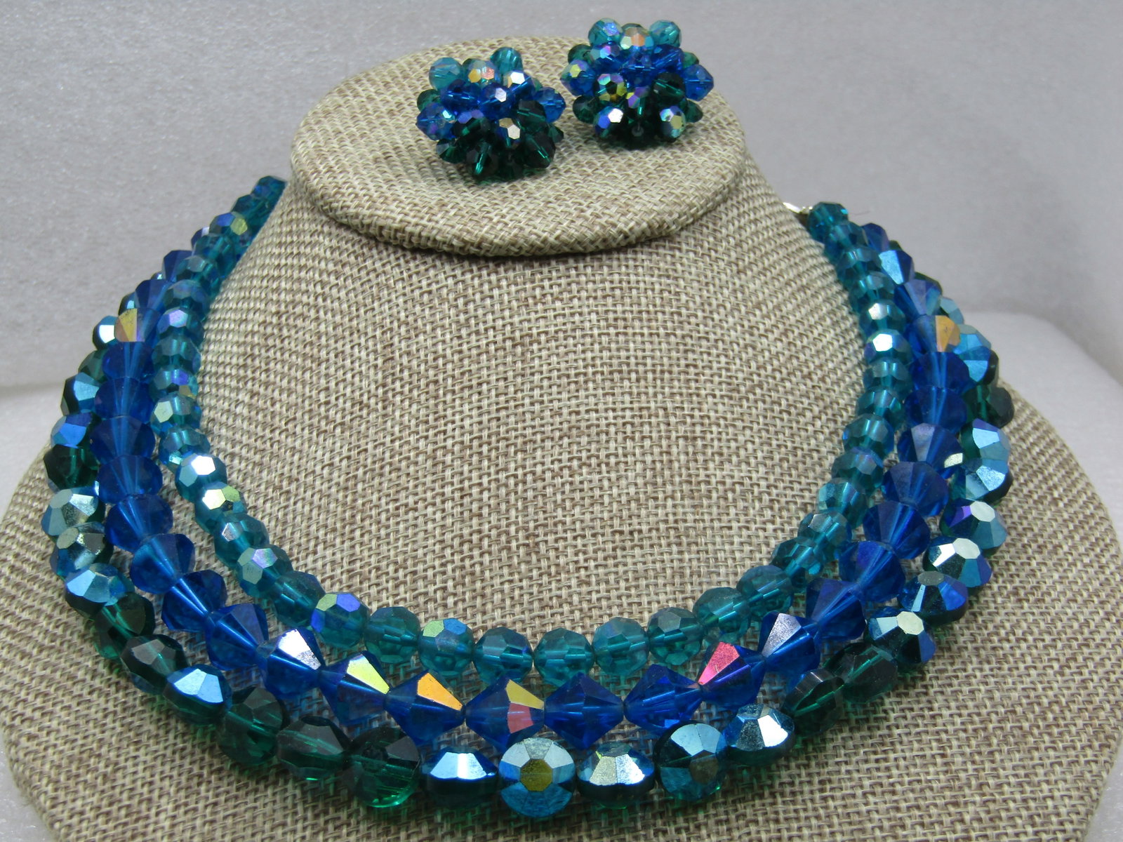 Vintage Peacock & Blue Aurora Borealis Necklace Earrings Demi Parure, 1940's-1950's - 2