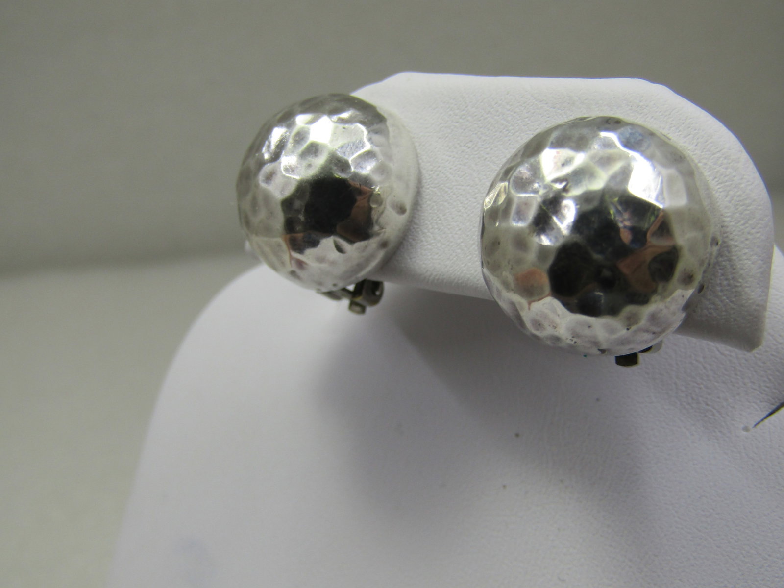 Vintage Sterling Hammered Domed Earrings, Clip - 4