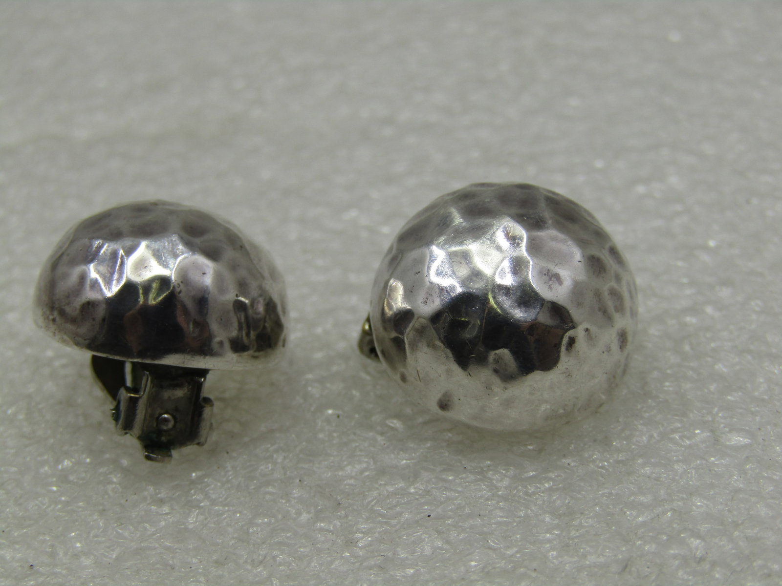 Vintage Sterling Hammered Domed Earrings, Clip - 7