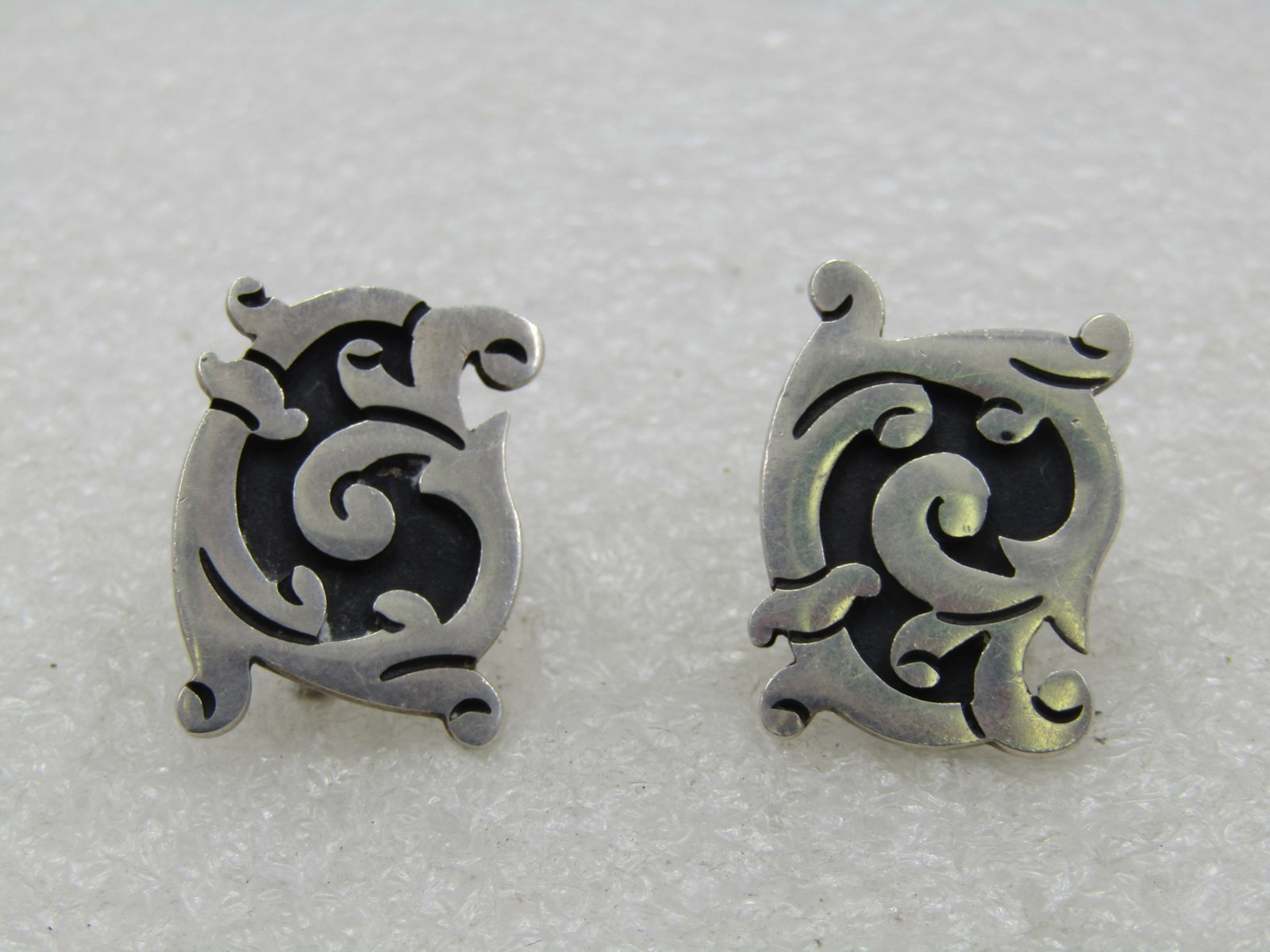 Vintage Sterling Taxco Scrolled Earrings, Screwback, 1960's-1970's - 5