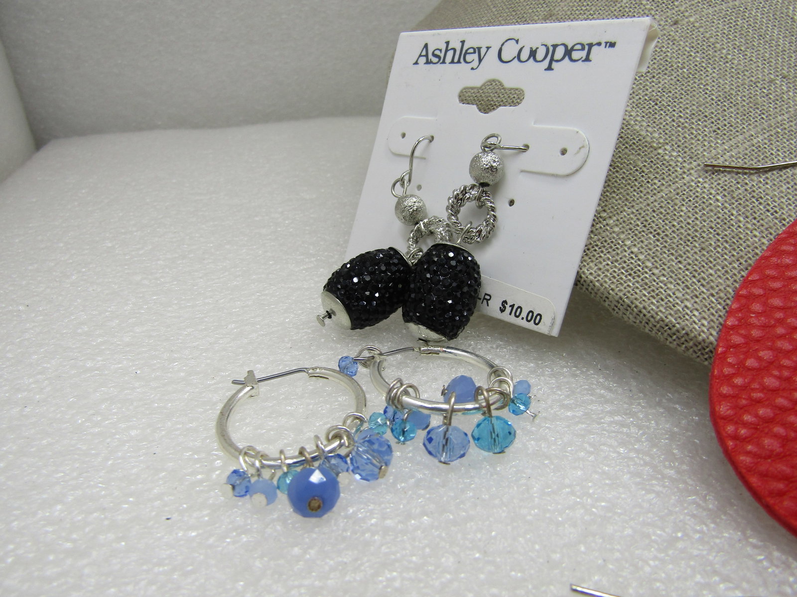 Vintage 19 PC Earrings & Tie Tack Lot - 4