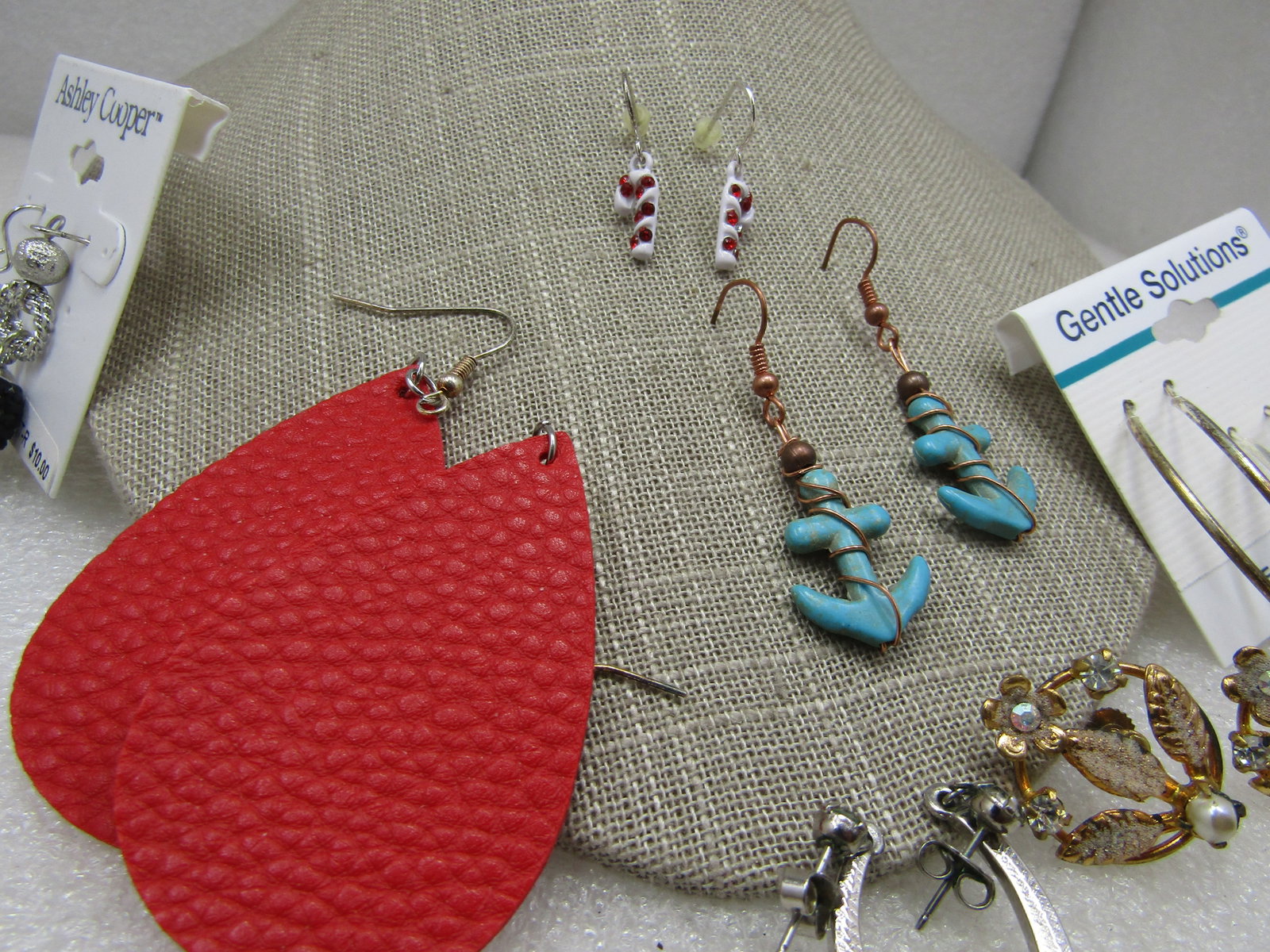 Vintage 19 PC Earrings & Tie Tack Lot - 5