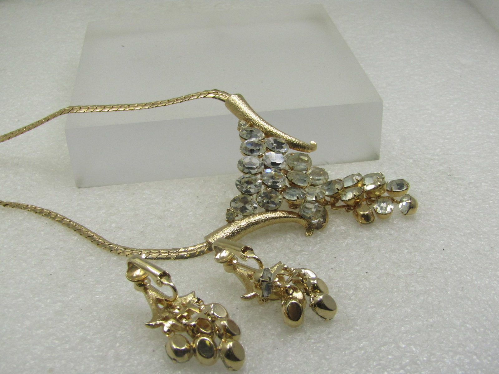Vintage Clear Cascading Rhinestone Necklace Earrings Sett, 15" - 11