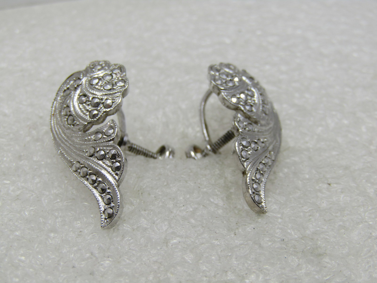 Vintage Sterling Marcasite Curved Earrings, Screw Back, Like Angel Wings - 3