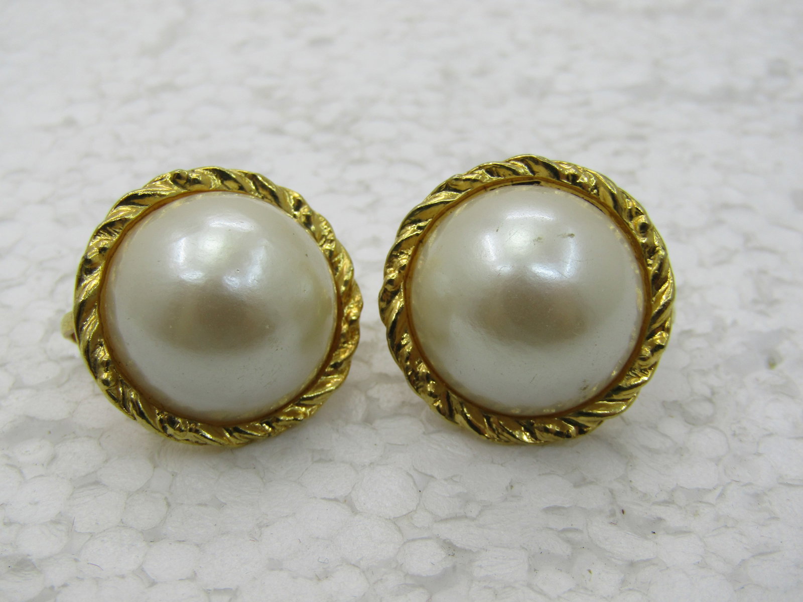 Vintage Faux Pearl Clip Earrings, Gold Tone, Rope Accent - 4