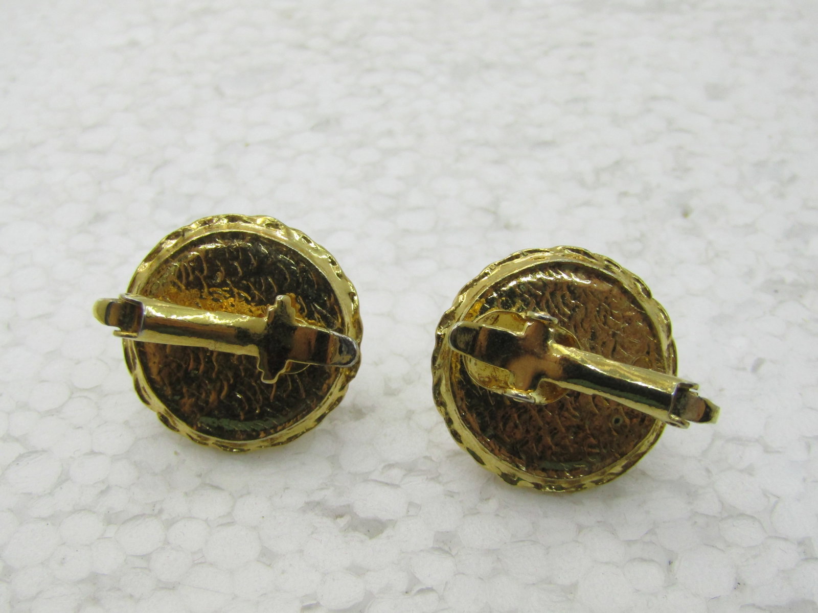 Vintage Faux Pearl Clip Earrings, Gold Tone, Rope Accent - 5