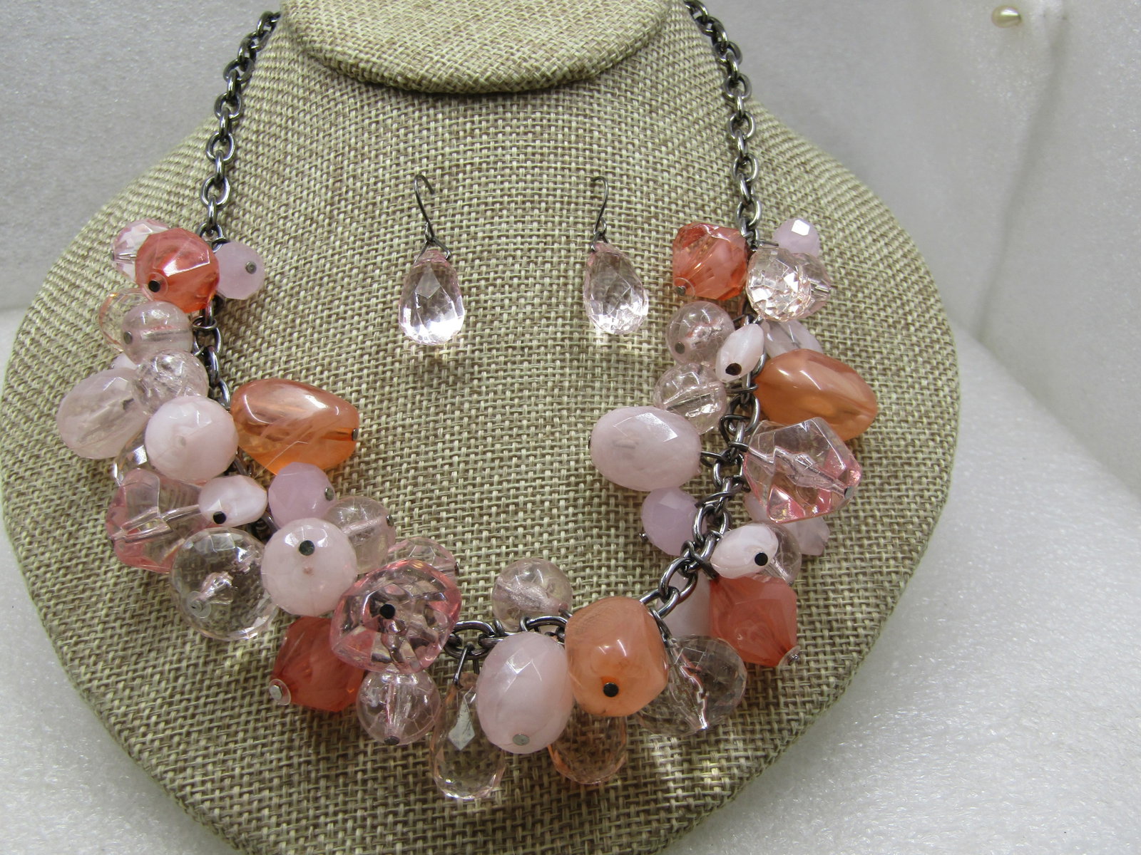 Vintage Pink & Clear Dangle Drop Necklace & Earrings Set, Pierced, 1980's-1990's: Vintage Pink & Clear Dangle Drop Necklace & Earrings Set, Pierced, 1980's-1990's. The necklace is 20" long with 2.5" extra extender chain. The chain is a titantium tone that is appx. 5mm wide with