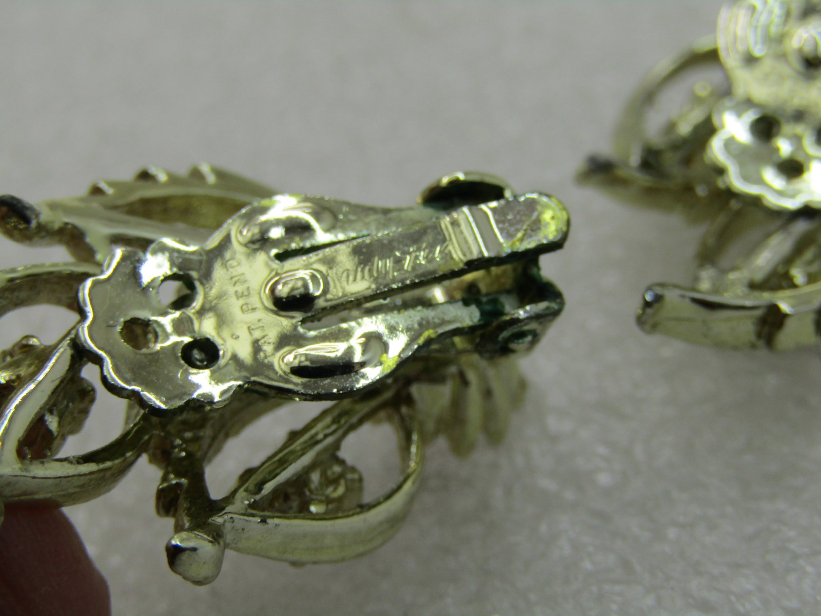 Vintage Judy Lee Red Rhinestone Earrings, Clip, Aurora Borealis - 7