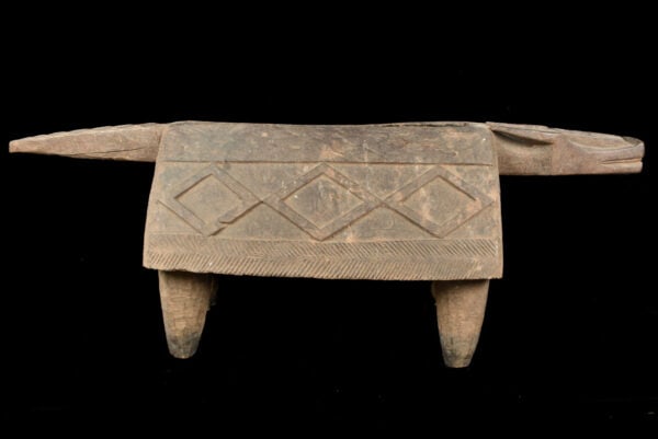 Zoömorphic Slit Drum – Wood – Lobala – DR Congo - 6