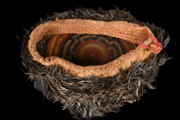 Prestige Hat – feathers, plant fibre – Tikar – Cameroon - 3