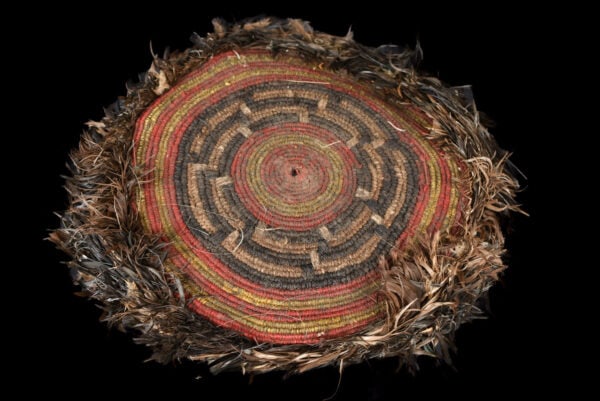 Prestige Hat – feathers, plant fibre – Tikar – Cameroon - 4