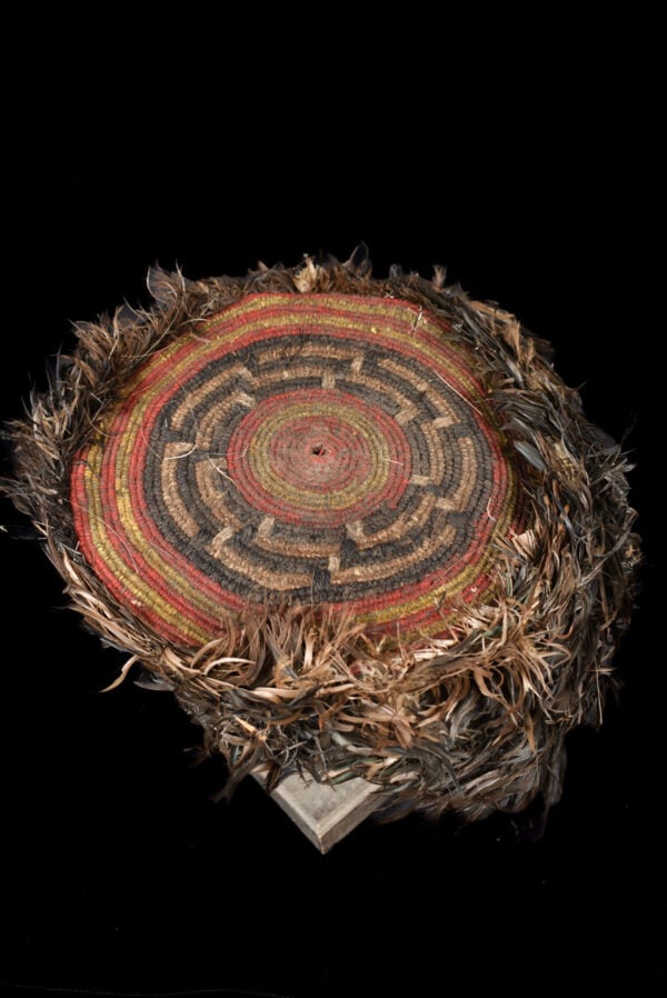 Prestige Hat – feathers, plant fibre – Tikar – Cameroon - 7