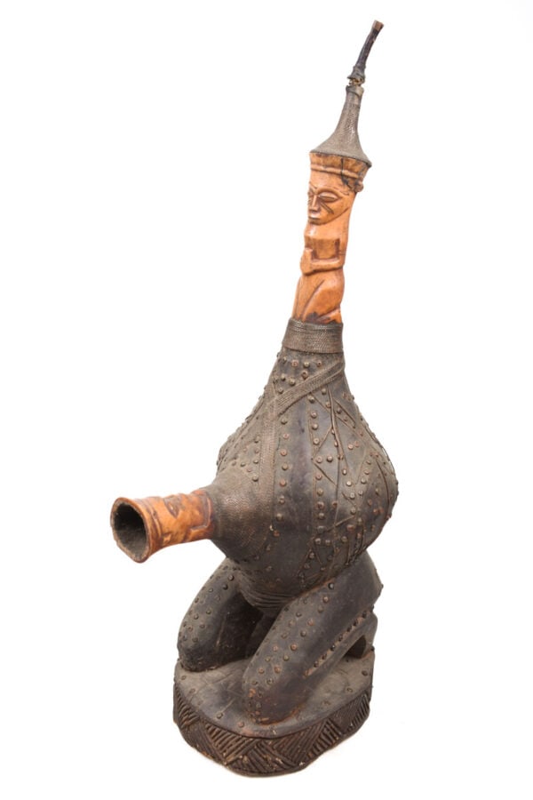 Ceremonial Pipe – Bone, Wood – Lega – DR Congo: Large and unique wooden pipe with bone figures from the Lega tribe of DR Congo. The pipe is a prestigious object, essentially male, that indicates the rank of its owner. They can sometimes reach