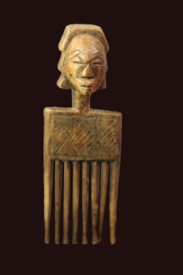 Comb – Wood – Luba – DR Congo (1 of 4)