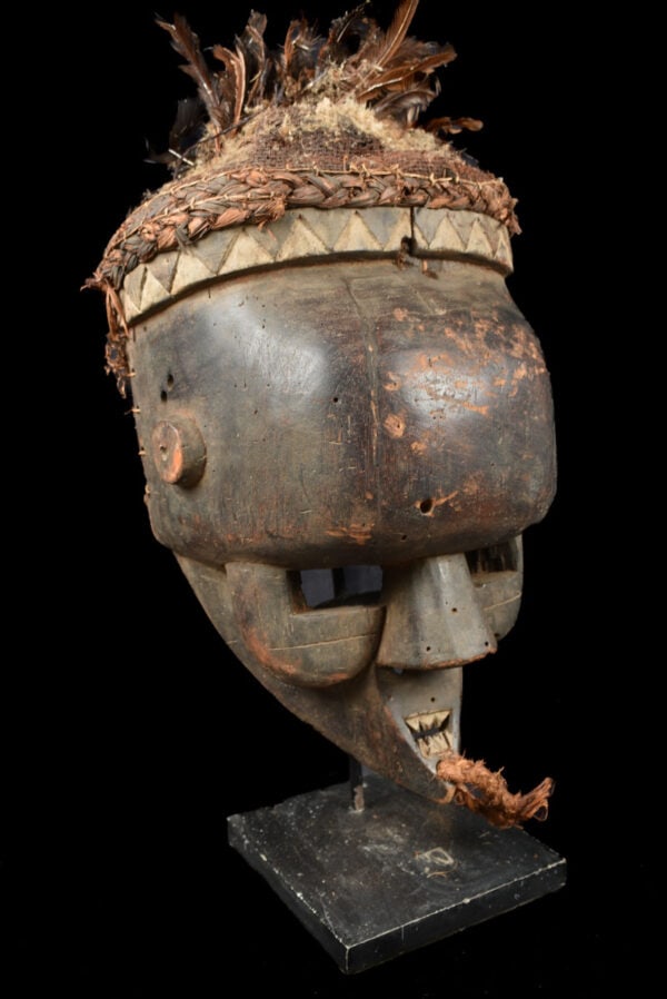 Initiation mask – Wood, Feathers – Salampasu – Congo - 3