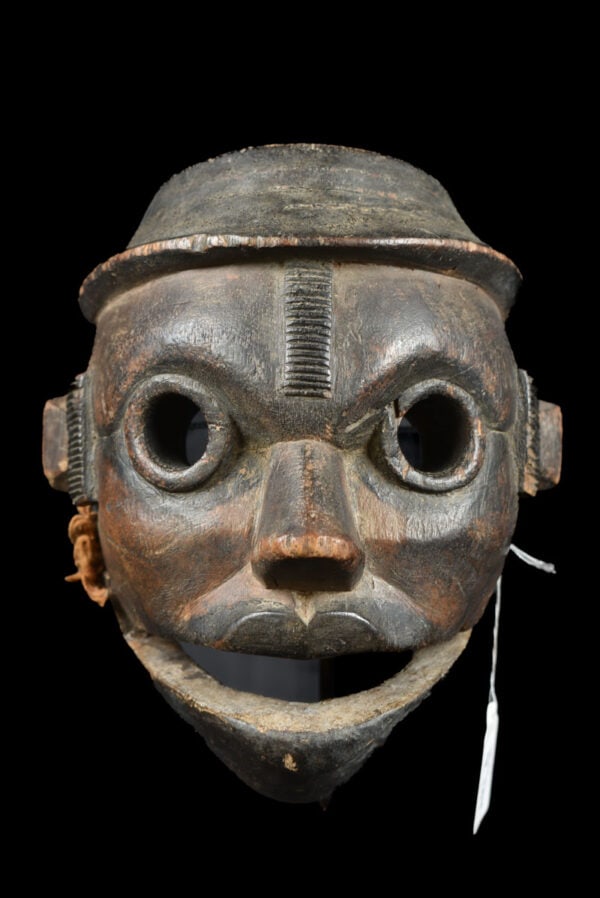Mask – Wood – OGONI – Nigeria: Ex Zemanek-Münster auction Provenance: Justin Barthels (Maastricht, NL) The Ogoni people have managed to maintain much of their precolonial culture, including their masquerading traditions. Masks