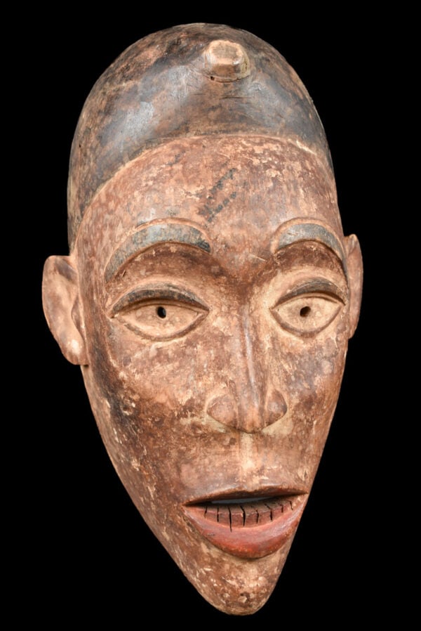 Mask – Wood – Bakongo – DR Congo: Wooden mask with great aged patina from the Bakongo people of DR Congo. The Kongo (or Bakongo) is a populous nation historically inhabiting the west coast of central Africa, now confined to the southe