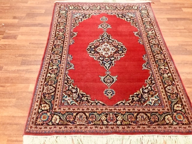 Vintage Persian Kashan Rug-3870: Title:Vintage Persian Kashan Rug-3870 Description:An antique Persian kashan rug, from centeral Turkey, size 4 ft. 7 inches, x 7 ft, excellent condition on red field, complete rug with all original end