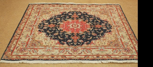 PERSIAN TABRIZ RUG 5' X 5': Title: PERSIAN TABRIZ RUG 5' X 5' Description:VERY FINE PERFECT RARE SILK AND KORK WOOL FINE PERSIAN-TABRZ RARE SQUARE SIAZE RUG 5' X 5' ..HIGH KPSI.......Wonderful design pattern over DARK BLUE Backg