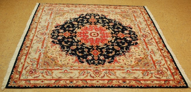 PERSIAN TABRIZ RUG 5' X 5' - 7