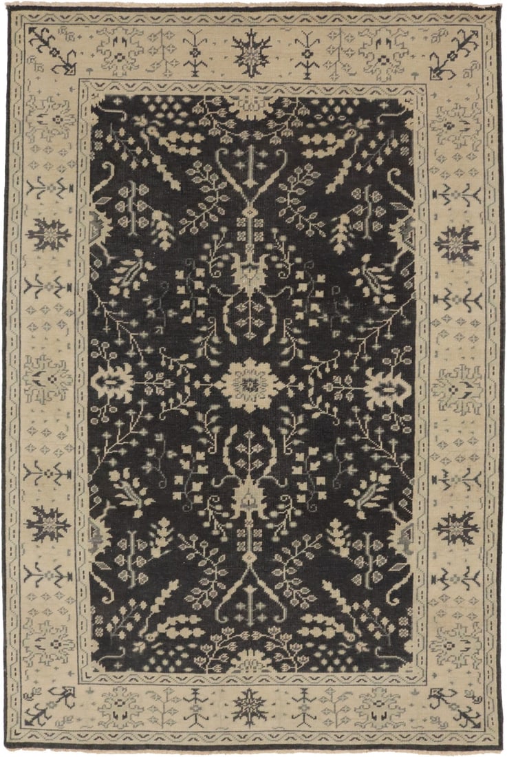 Charcoal Transitional Floral 6X9 Oriental Rug: Title:Charcoal Transitional Floral 6X9 Oriental Rug Description:Hand Knotted 6X9 charcoal Oriental rug made with vegetable dyes (fine wool pile and cotton foundation), superior knot count, and appeali